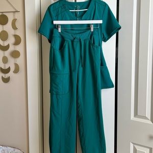 Cherokee Infinity Scrub Set